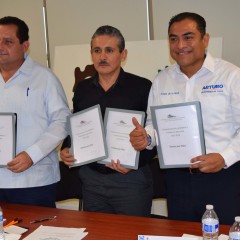 FIRMA CANDIDATO ARTURO DE LA ROSA COMPROMISOS DEL CCC; “VAMOS POR DIEZ”.