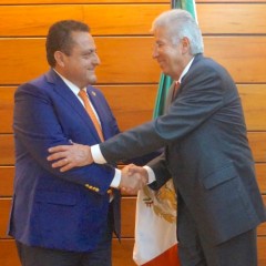 EL GOBERNADOR SE REUNIÓ CON EL SECRETARIO DE COMUNICACIONES Y TRANSPORTES PARA GESTIONAR PARA MEJOR INFRAESTRUCTURA