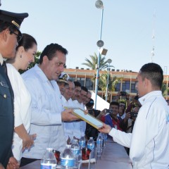 GOBERNADOR HIZO ENTREGA DEL PREMIO ESTATAL DEL DEPORTE 2015