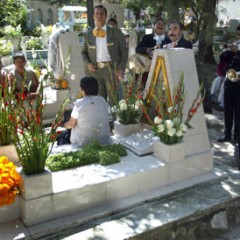 TRADICIÓN FUNERARIA EN MÉXICO Y SUDCALIFORNIA