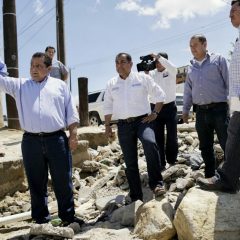 RECORRE CARLOS MENDOZA ZONAS AFECTADAS DEL MUNICIPIO DE LOS CABOS