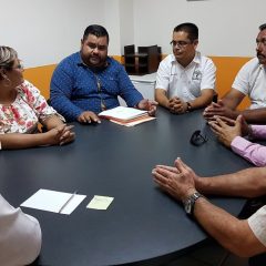 RECIBE NICOLÁS GUTIÉRREZ A LA DELEGACIÓN SINDICAL D-I-18 DE MISIONES CULTURALES