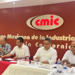 RINDE SU PRIMER INFORME PRESIDENTE DE LA CMIC EN BCS