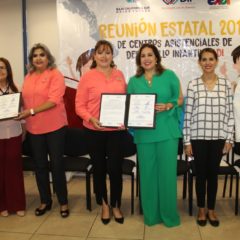 FIRMAN CONVENIO DIF ESTATAL Y MUNICIPALES PARA FORTALECER DESARROLLO INFANTIL