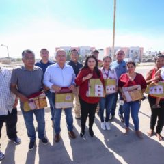 ENTREGA ALCALDESA ARMIDA CASTRO KITS DE EMERGENCIA A FAMILIAS