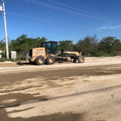 Gobierno de Los Cabos realiza mantenimiento constante de la Avenida Nicolás Tamaral en CSL