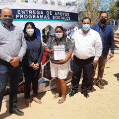 ENTREGA SECRETARÍA DEL TRABAJO APOYOS PARA IMPULSAR EL BIENESTAR DE FAMILIAS DE LOS CABOS