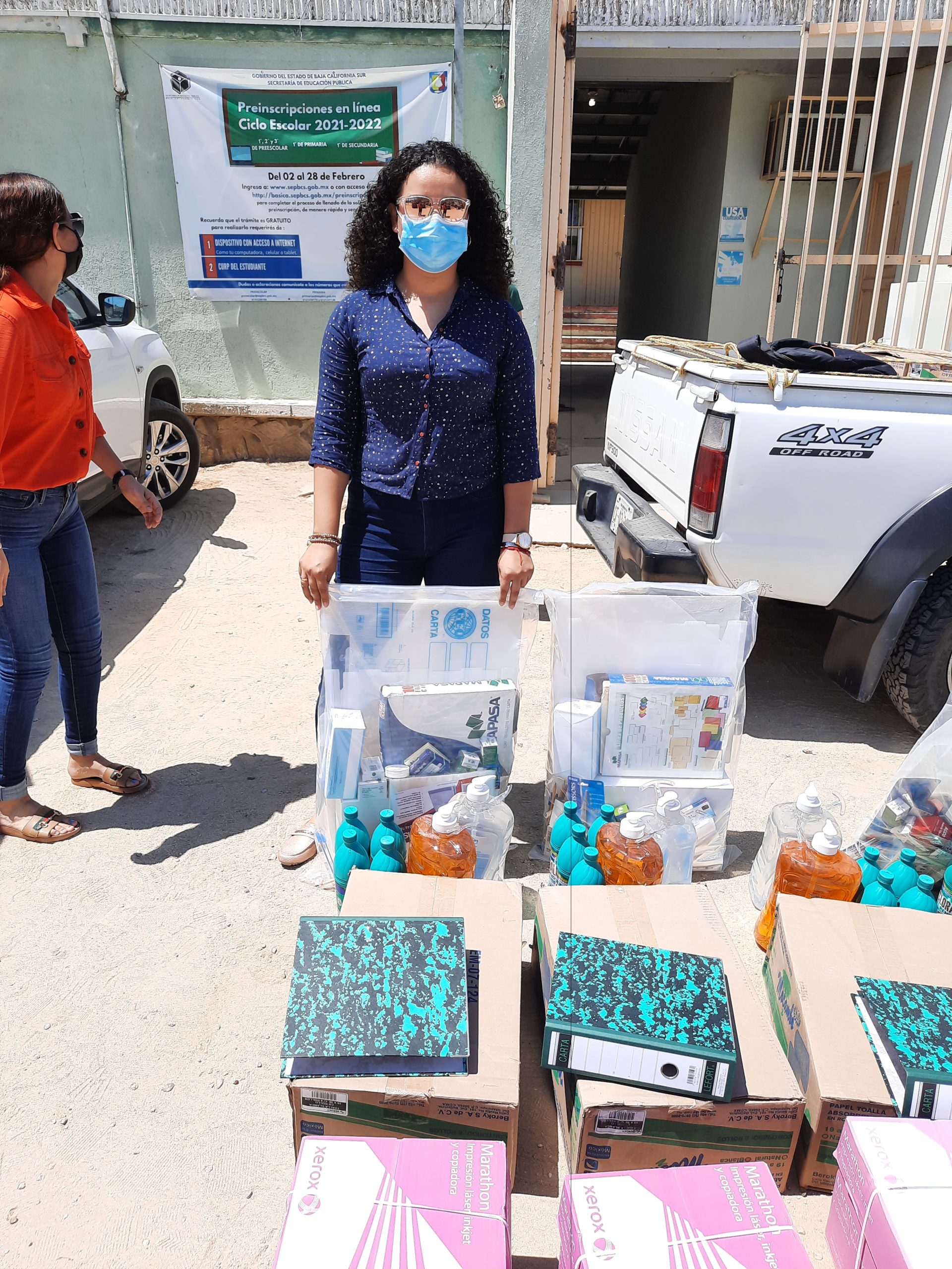 ENTREGAN MATERIAL DE SANITIZACIÓN EN TELEBACHILLERATOS DE LOS CABOS