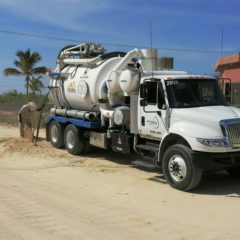 Oomsapas Los Cabos brinda atención oportuna a reportes de derrames de aguas negras