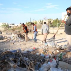 Vecinos de la colonia Valle del Cabo reconocen el trabajo del personal de Servicios Públicos