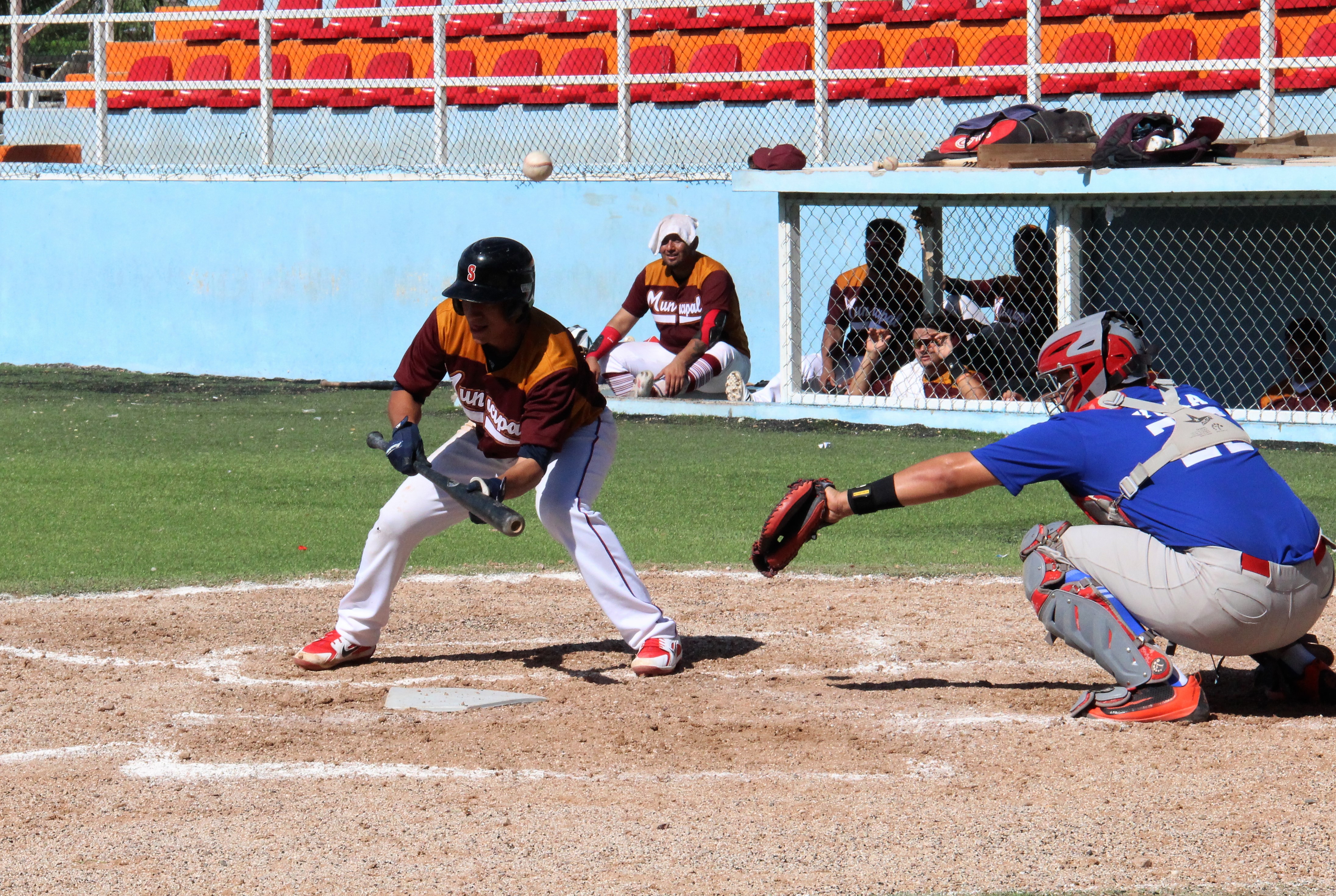 SIGUE FIRME EL NACIONAL DE BEISBOL DE PRIMERA FUERZA