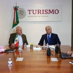 Acuerdan secretario de Turismo Miguel Torruco y gobernador electo Víctor Castro, diversificar oferta del ramo para BCS