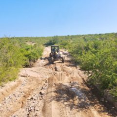 Avanza la rehabilitación de calles y caminos en Los Cabos