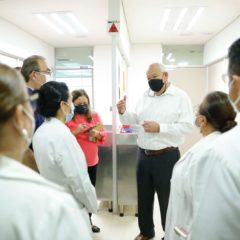 Gobernador realiza visita de evaluación al hospital Salvatierra