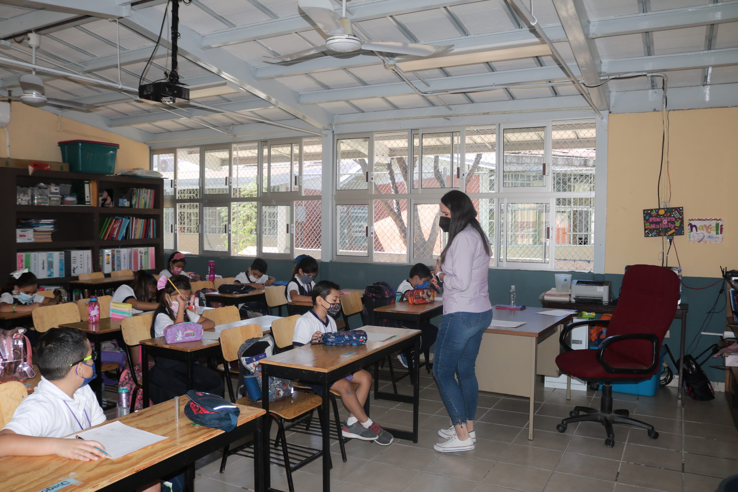 ASISTEN A CLASES PRESENCIALES, MÁS DE 600 ESCUELAS DE NIVEL BÁSICO