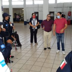 Policías municipales realizan actividades para celebrar en el Día de las Personas con Discapacidad.