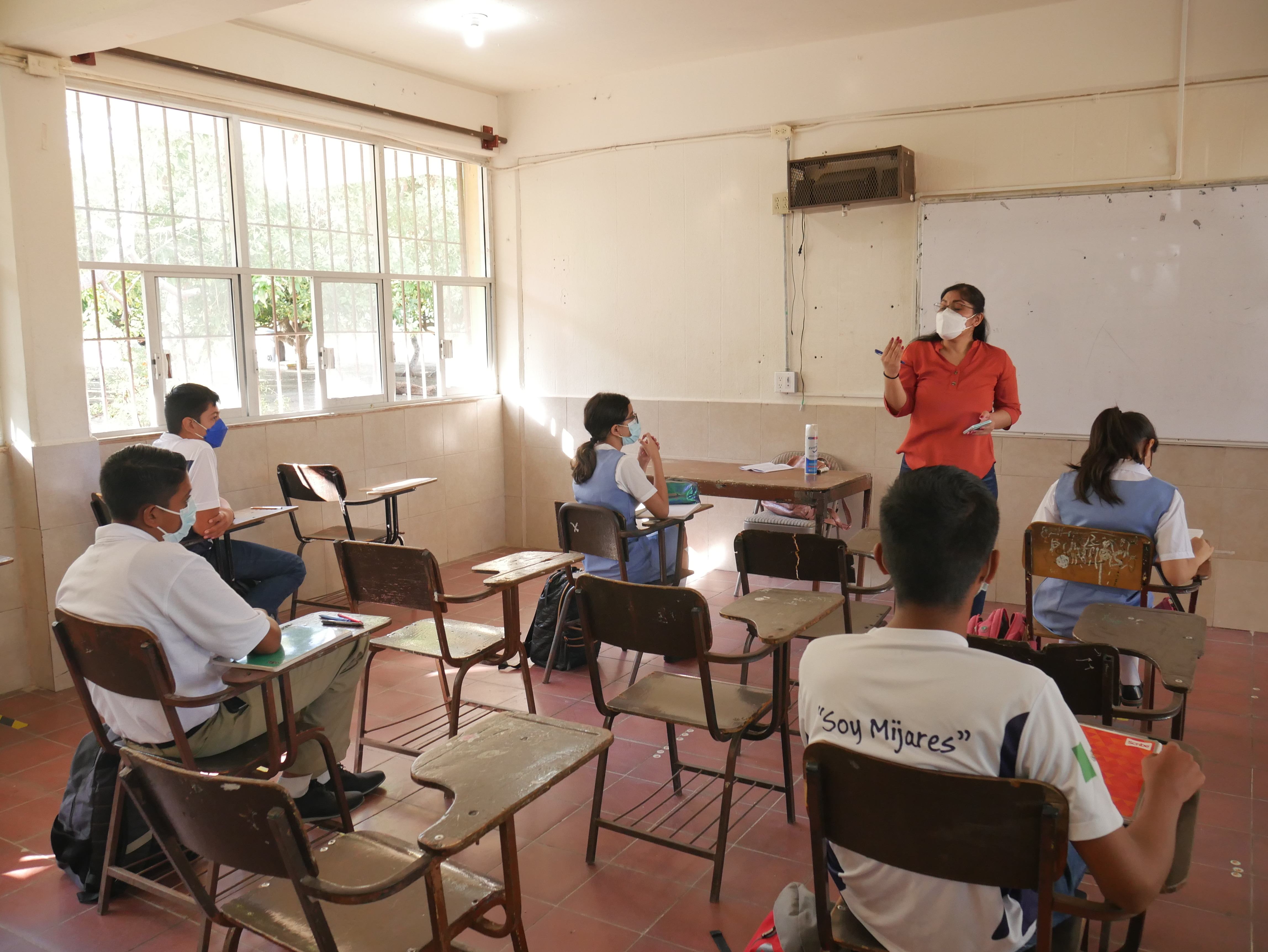 MÁS DE 16 MIL ESTUDIANTES DE SECUNDARIA RECIBEN ENSEÑANZA PRESENCIAL EN BCS