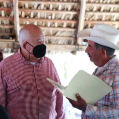 Visita gobernador Víctor Castro, rancherías de zona serrana en Todos Santos