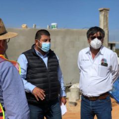 Realiza alcalde Oscar Leggs Castro recorrido de supervisión de obras en el panteón de La Ribera