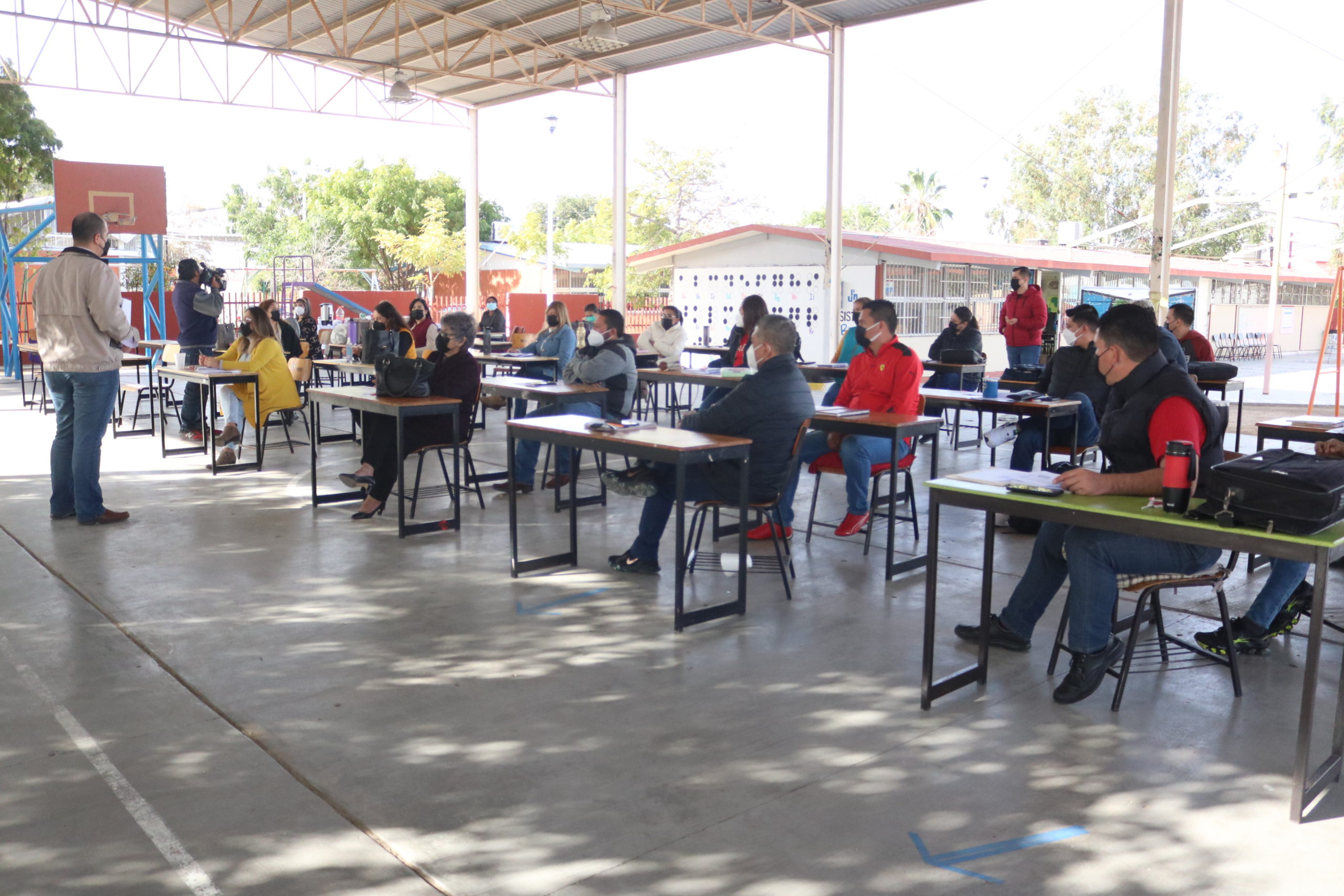 MÁS DE 8 MIL DOCENTES EN BCS, REFLEXIONARON SOBRE CÁLCULO MENTAL EN CONSEJO TÉCNICO ESCOLAR