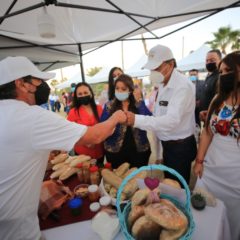 Participan artesanos locales y de la entidad en la Expo Ganadera y Gastronómica de Los Cabos