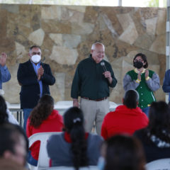 VISITAN AUTORIDADES A HABITANTES DE LA COMUNIDAD DE LAS BARRANCAS, EN COMONDÚ