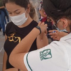 En abril IMSS y Sector Salud federal llevan a cabo una vacunación intensiva contra COVID-19 en todo México