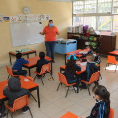 LABORAN EN BCS 956 EDUCADORAS Y EDUCADORES EN 304 JARDINES DE NIÑOS￼