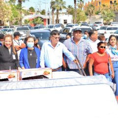 Con entrega de apoyos, el Gobierno de Los Cabos favorece a familias sanluquenses