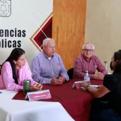 ATIENDEN GOBERNADOR Y ALCALDESA DE LA PAZ A CIUDADANOS  EN AUDIENCIAS