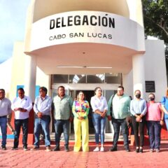 Familias de Cabo San Lucas reciben equipamiento y cisternas para beneficio de su economía