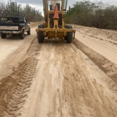 Ante la temporada de lluvias, continúa Servicios Públicos con la rehabilitación de caminos en la zona rural de Los Cabos