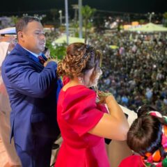 Miles de sanluquenses celebraron la noche de Grito de Independencia