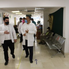 Recorre titular del IMSS BCS zona norte del estado