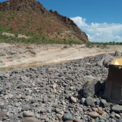 AVANZA REESTABLECIMIENTO DE VÍAS DE COMUNICACIÓN EN ZONA SERRANA DE MULEGÉ