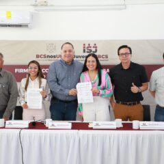 Firma Ayuntamiento de La Paz convenio con el Instituto Sudcaliforniano de la Juventud￼