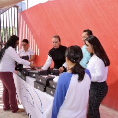 DIF Los Cabos continúa entregando calzado para niñas, niños y adolescentes de la Casa Hogar en SJC