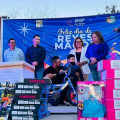 11 mil 876 niñas y niños de Los Cabos recibieron un regalo en los 7 festivales simultáneos por el “Día de los Reyes Magos”