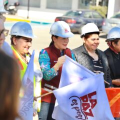 Inaugura Alcaldesa de La Paz obra de pavimentación en bulevar Pino Pallas