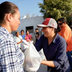 Beneficia DIF La Paz con apoyos a más de 100 familias en Los Planes