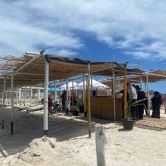 Retira Ayuntamiento objetos que impedían el libre tránsito en playa Pichilingue