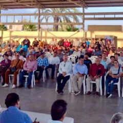 GOBERNADOR VMCC SE REÚNE CON PESCADORES RIBEREÑOS DE LAS BARRANCAS