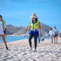 REALIZA ZOFEMAT LOS CABOS JORNADA DE LIMPIEZA EN PLAYAS DE CABO SAN LUCAS