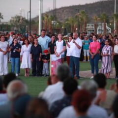 ASISTE GOBERNADOR DE BCS A LA INAUGURACIÓN DEL CENTRO DEPORTIVO MUNICIPAL “EL PIOJILLO” EN LA PAZ