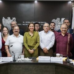 Milena Quiroga recibe propuestas de académicos para integrar proyectos en el Plan Municipal de Desarrollo