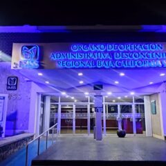 Ilumina IMSS Baja California Surhospitales y oficinas administrativas de azul, en marco del Día Nacional de la Lucha contra el Cáncer de Próstata