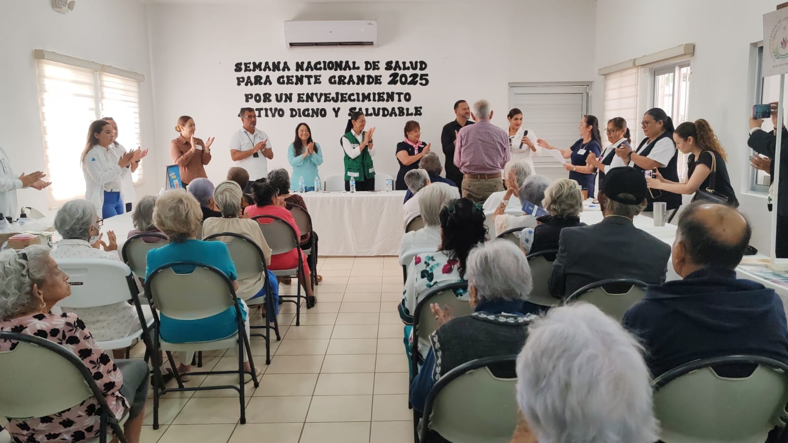 Promueve Gobierno de La Paz salud de adultos mayores | California en linea